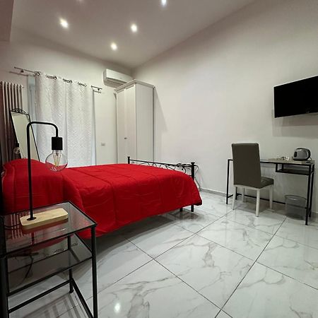 Santa Chiara Garden View B&B เนเปิลส์ ภายนอก รูปภาพ