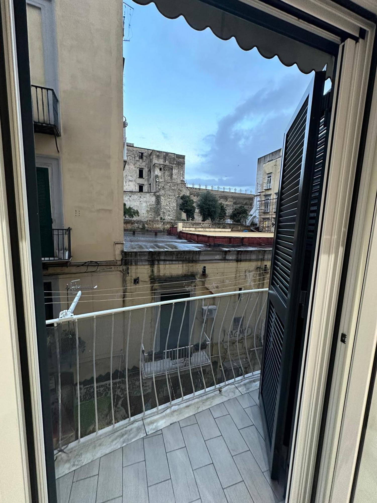 Santa Chiara Garden View B&B เนเปิลส์ ภายนอก รูปภาพ