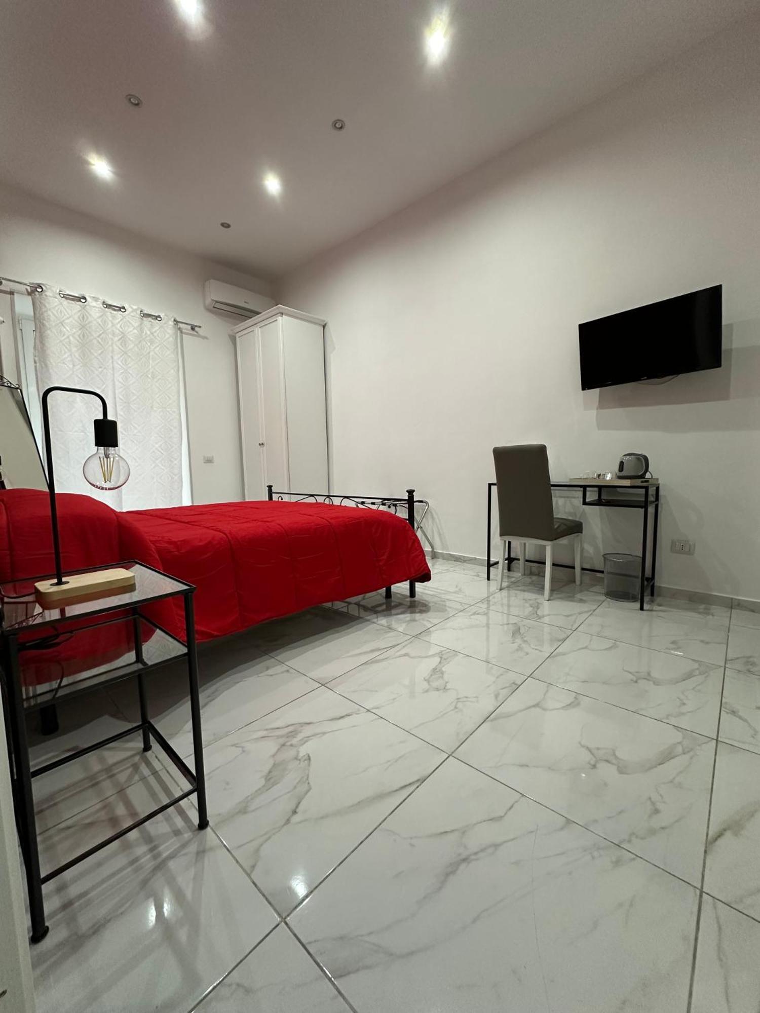 Santa Chiara Garden View B&B เนเปิลส์ ภายนอก รูปภาพ