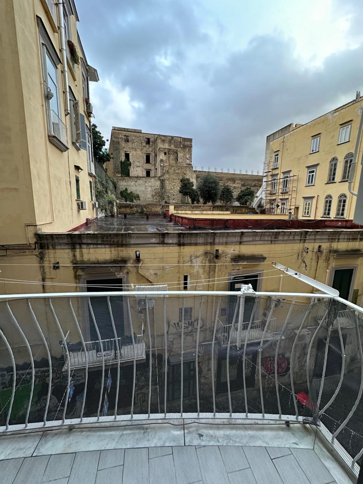 Santa Chiara Garden View B&B เนเปิลส์ ภายนอก รูปภาพ